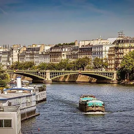 301 - Confort Au Coeur De 5 Lägenhet