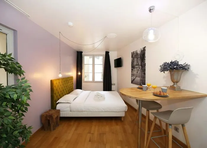 301 - Confort Au Coeur De 5 Apartamento